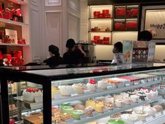 面包甜点陈列柜-布歌东京(合生汇店)