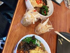 -李易面馆(树木岭店)