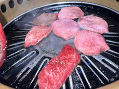 -炼火烤肉店