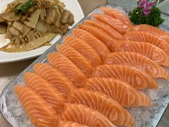 刺身三文鱼-新享乐海鲜(翠华路店)