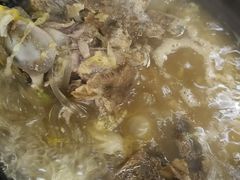 酸菜脊骨-砂锅酱骨