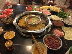 -邓莽子老火锅(中兴路总店)