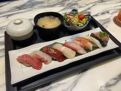 -家贺屋刺身寿司专门店