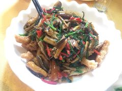 油条烩鳝鱼-董府·古宅餐厅