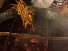 -岗上渣渣老火锅(两路口店)