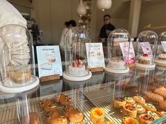 -VERIE BAKEHOUSE