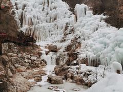 -大平台龙居瀑布旅游区