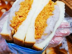 -沁屋面包店(人民东路店)