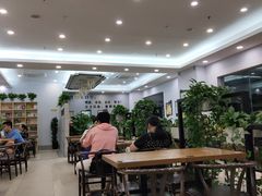 大堂-爱乐信甜品(石湾店)