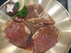 -臻牛烤肉