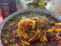 -吾穆勒蓬灰牛肉面·清真(北滨河中路店)