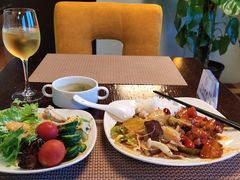 -西安绿地假日酒店