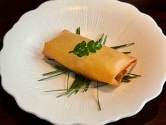 韭黄蟹黄春卷-卯时·龙光雅宴·精致锡帮菜(惠山古镇店)