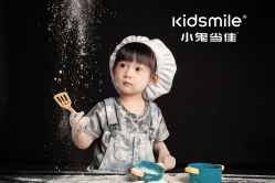 -小鬼当佳儿童摄影(河北保定店)