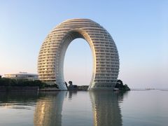 -湖州太湖旅游度假区-月亮广场