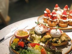 罗勒酱杂菌班尼迪蛋-BE BRIGHT KITCHEN(正佳广场店)
