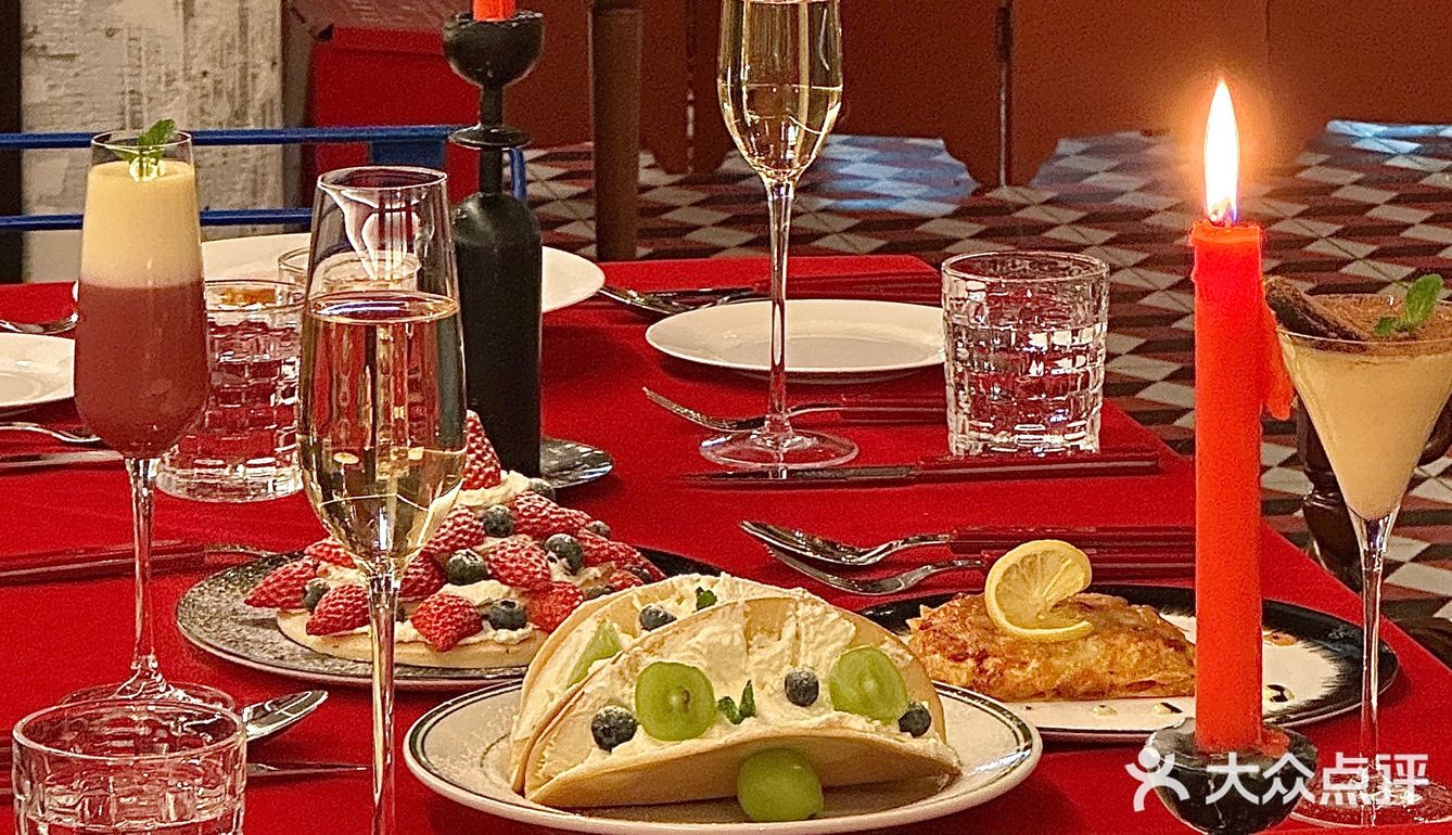 我好像找到了氛围感天花板餐吧‼️浪漫哭[流泪]