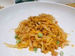 酸菜炖油渣-小大董·烤鸭(凤凰汇店)