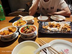 -炉小二铜锅牛蛙•川湘菜(三里屯店)