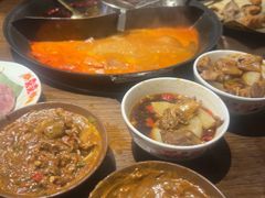 -萍姐火锅·公路夜市(武汉首店)