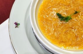 Shark Fin Crab Claw Winter Melon Soup