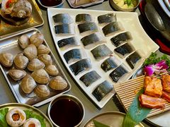 -围炉肉舍•炭烤活鳗•丹东海鲜烤肉(步行街店)