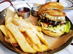 -九月里.自由花园餐厅