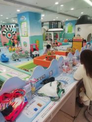 -孩子王童乐园(唐山万达广场店)