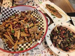 干锅跳跳蛙-酒肆浅葱•烧烤•龙虾•排档(卓悦intown店)