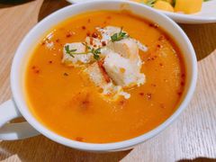 南瓜汤-HELLO 27 意面·沙拉·帕尼尼