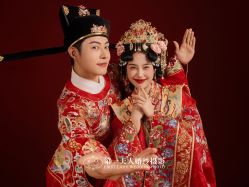 -第一夫人婚纱摄影(南京店)