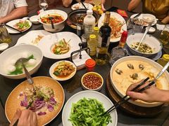 -新天明砂锅鱼头煲