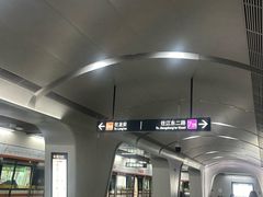 -宝龙城(杭州滨江店)