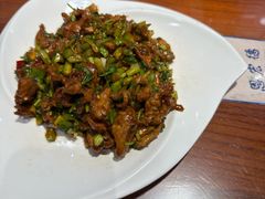 怪味牛柳-恩宏德餐馆(平山道店)