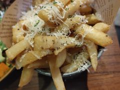 黑松露芝士薯条-G+KITCHEN(龙湖狮山天街店)