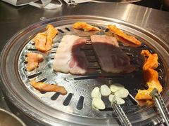 -哈哈碳都·牛肋条无限自助烤肉(宝龙店)