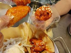 炸鸡翅一半一半-富乐满韩国正宗炸鸡韩国料理(虹泉路店)