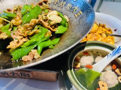 -费大厨辣椒炒肉(黄兴中心广场店)