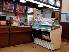 -红宝石·鲜奶小方·海派西点房(南丹店)