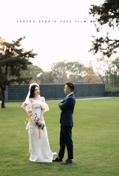 点击看大图 -Renee芮亦婚纱