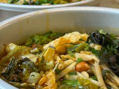 -丽丽三鲜螺蛳粉(田林路店)