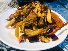 炸菌子-勺子米线·云南传统小吃市集(四方街店)