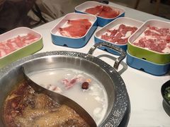 -嘎琉鲜切牛肉自助火锅