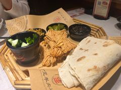 故乡风情-丁里羊肉小镇(天鹅湖总店)