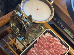 -老牌坊云南鱼豆花火锅(哈西万达店)