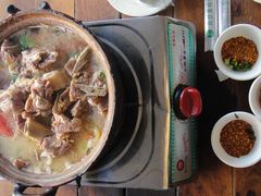 -钰洁腊排骨火锅