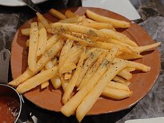 -LESCEDARS Brasserie Bistro香柏树