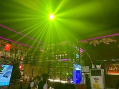 -喜鹊音乐酒馆(西街店)
