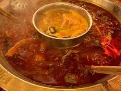 -山城年华老火锅(玉林店)