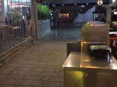 -何师烧烤·香辣蟹·川菜·30年老品牌(太古里旗舰店)